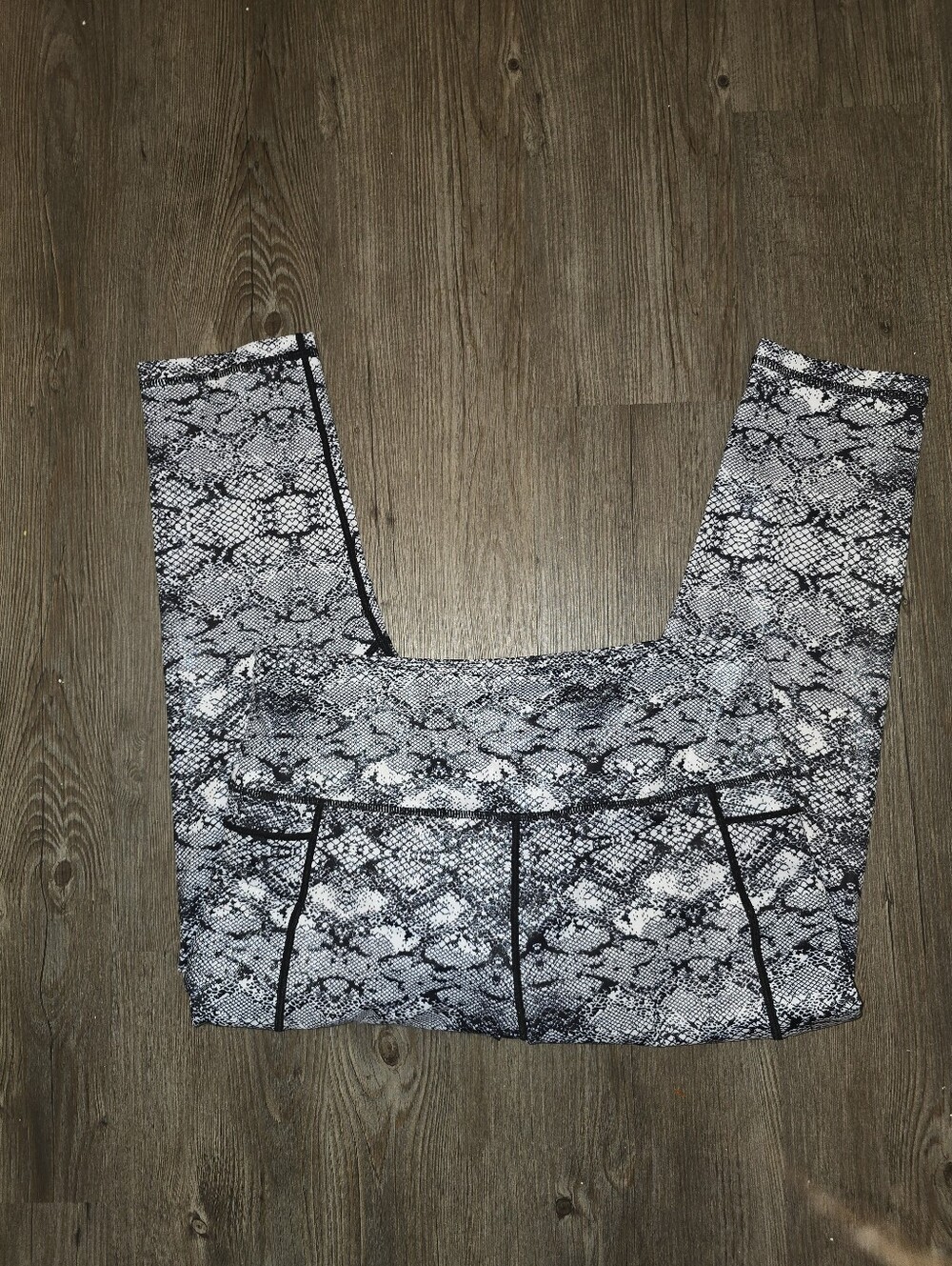 Zyia Snakeskin Light N Tight Leggings